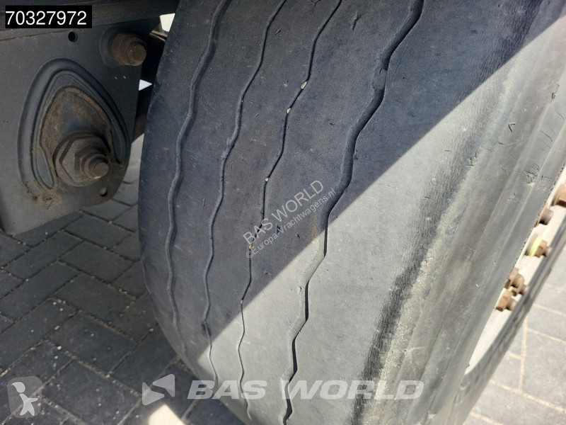 Krone 3 axles Closed semi-trailer