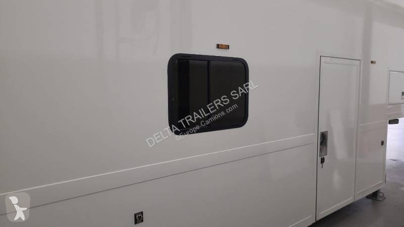 Semiremorca Burgers Carrosserie