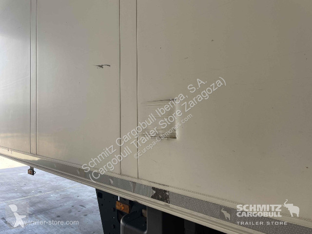 نصف مقطورة Schmitz Cargobull Reefer Standard