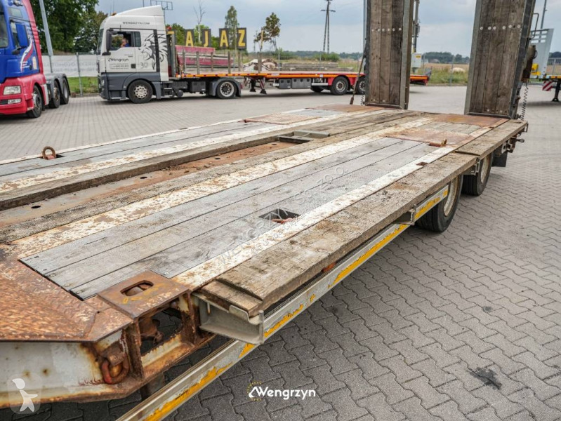 T 3 Profi 30 Najazdy hydrauliczne semi-trailer