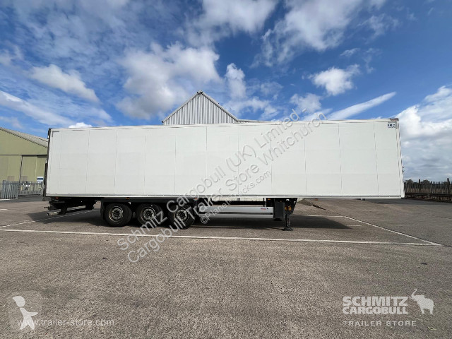 Oplegger Schmitz Cargobull Reefer Standard
