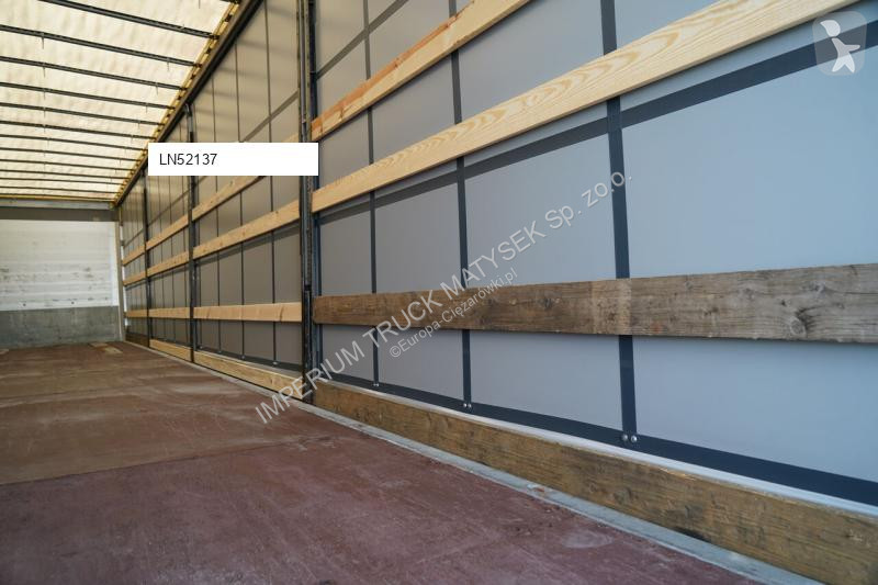 Напівпричіп Schmitz Cargobull FIRANKA /...