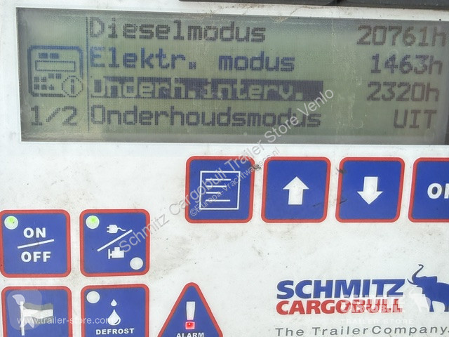 Oplegger Schmitz Cargobull Tiefkühler Fleischhang