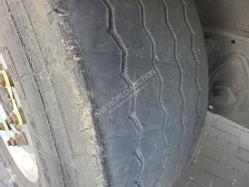 Полуприцеп Krone