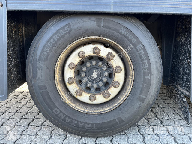 نصف مقطورة Schmitz Cargobull Curtainsider Mega...