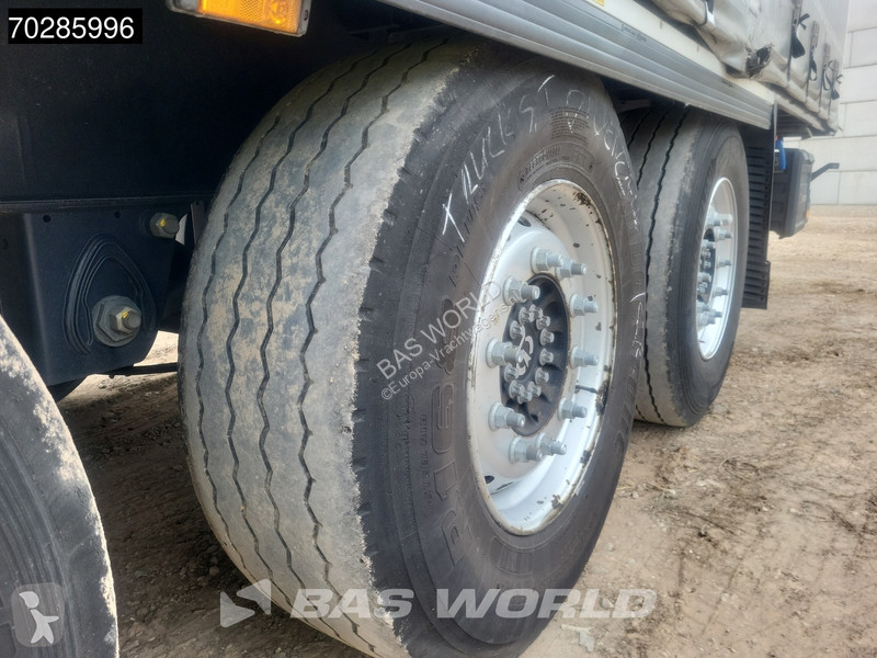Krone Hardwood Lift Axle semi-trailer