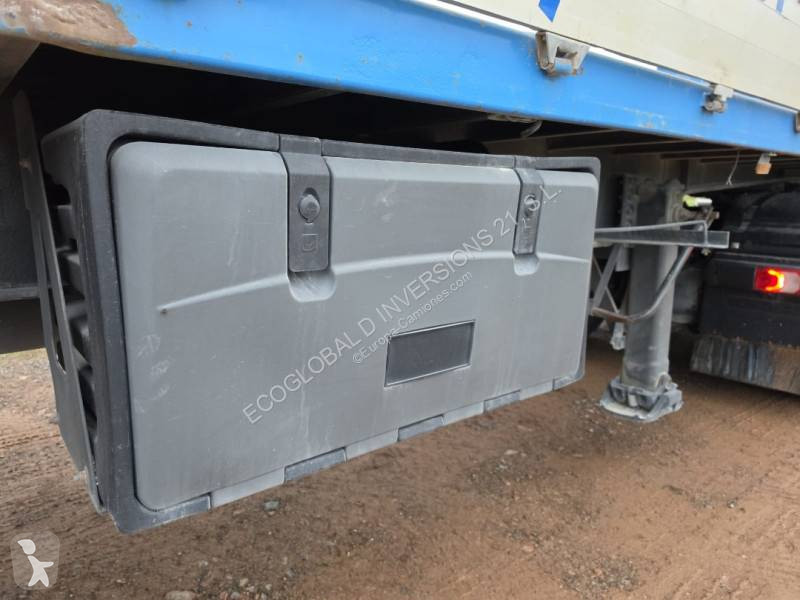 Sættevogn Fruehauf T34C con laterales abatibles...