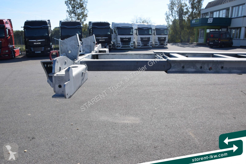 نصف مقطورة Fliegl Containerchassis ADR...