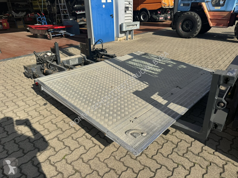 Uitrusting voor vrachtwagens  MBB C 2000 S...