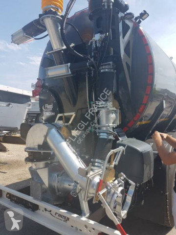 Semi remorque citerne Fliegl neuve