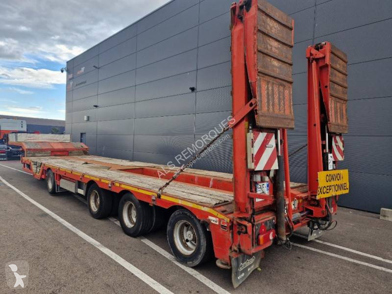 Semitrailer Nooteboom 1+3 essieux directionnel