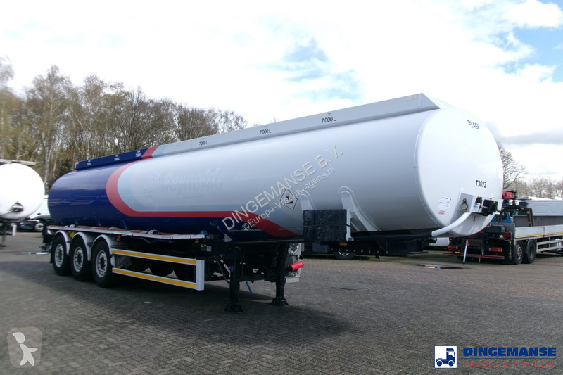 Semiremorca LAG Fuel tank alu 44.5 m3 / 6 comp...