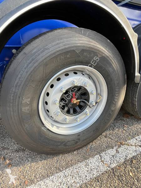 Semitrailer Menci