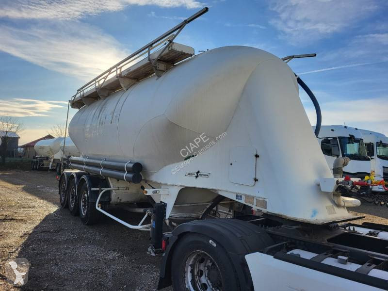 Semitrailer Spitzer