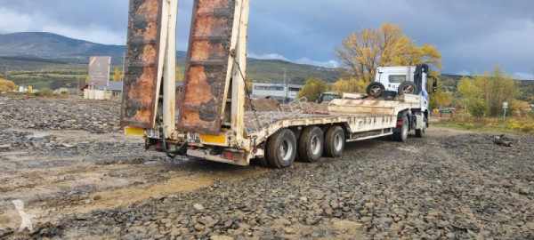 Semi remorque porte engins Leveques