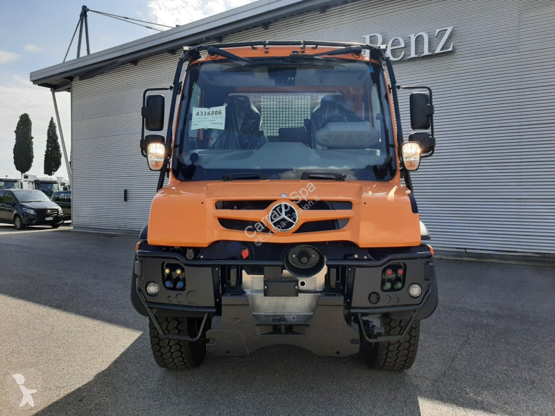 Semitrailer Mercedes UNIMOG