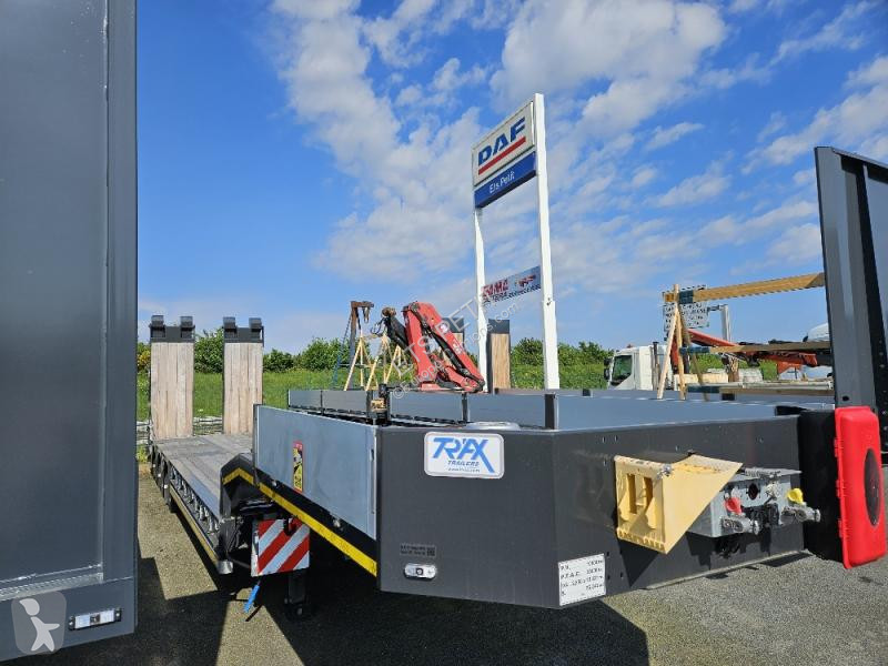 Semitrailer Trax  PORTE ENGIN 3 ESSIEUX