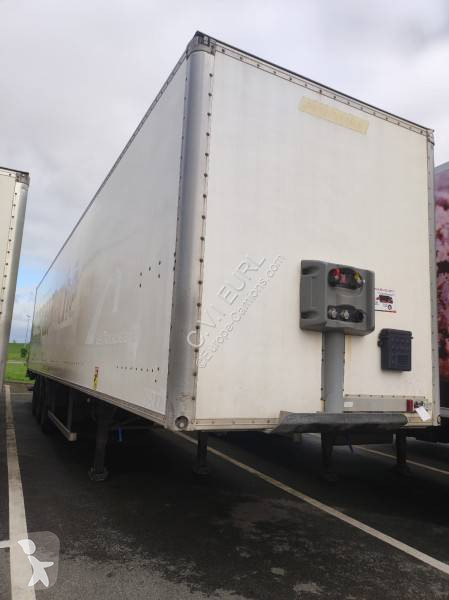 نصف مقطورة Fruehauf