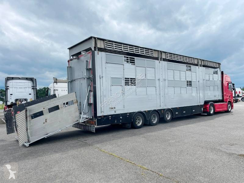 Semitrailer Pezzaioli 2 étages - 3 compartiments