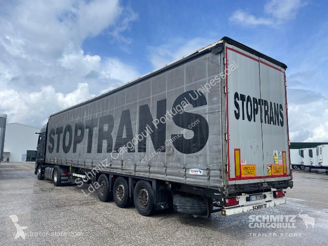 نصف مقطورة Schmitz Cargobull Semitrailer...