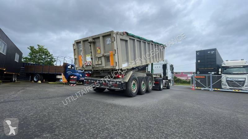 Semitrailer Benalu