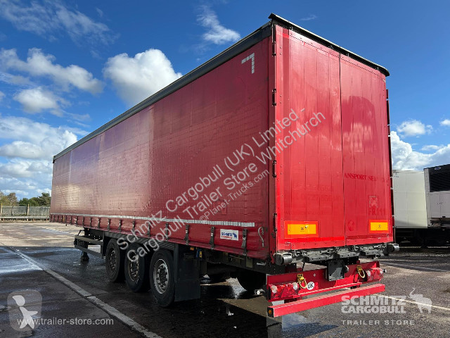 نصف مقطورة Schmitz Cargobull Curtainsider...