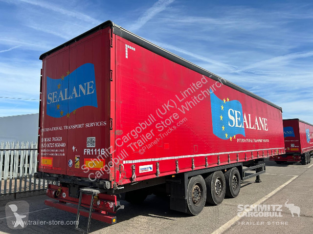 نصف مقطورة Schmitz Cargobull Curtainsider...