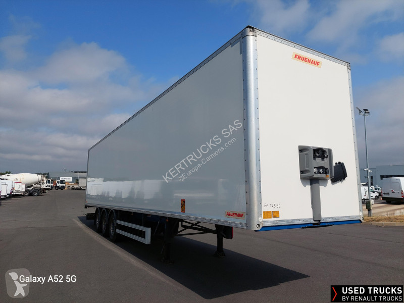 Semi remorque Fruehauf 3 essieux