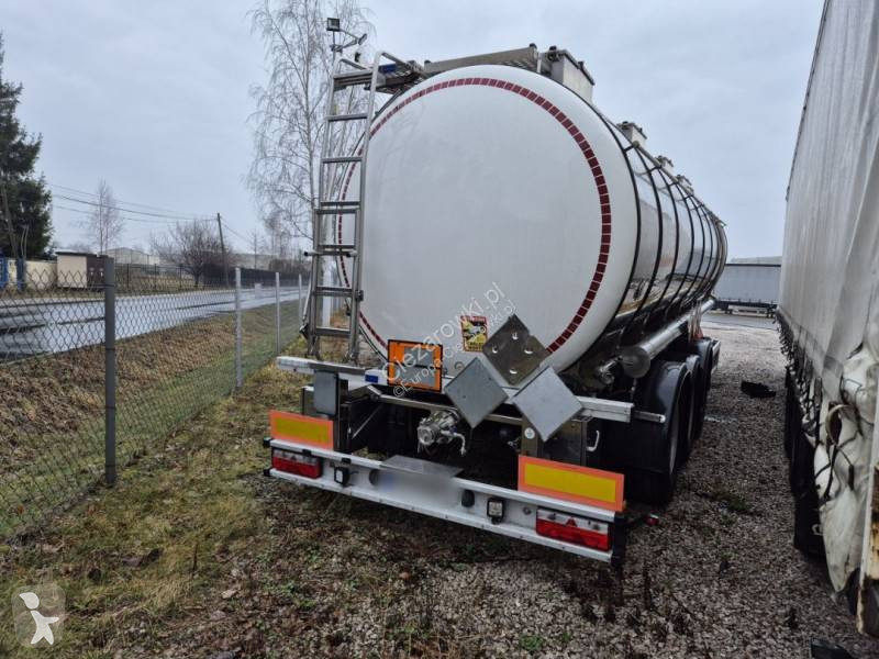 Semitrailer Kässbohrer cistern for chemicals / ADR