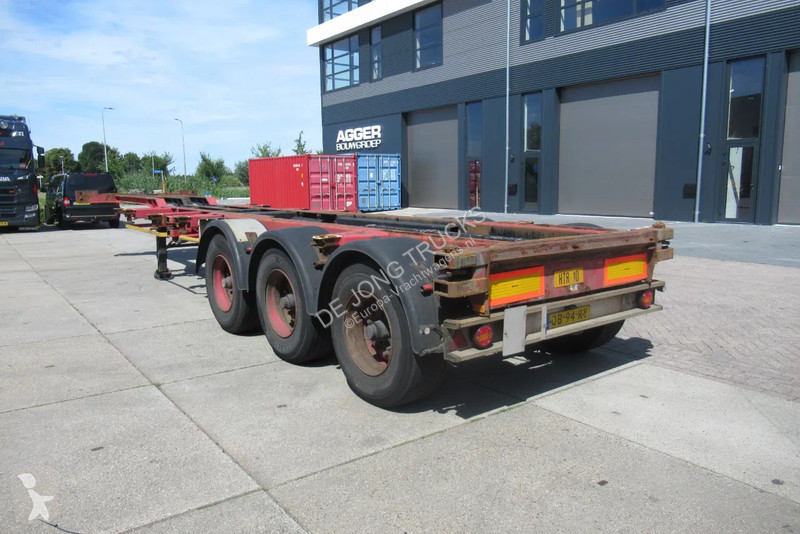 Semitrailer Renders Container Chassis /...