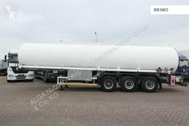 Semitrailer Kässbohrer STH 34/10-24/Tank 34.000...