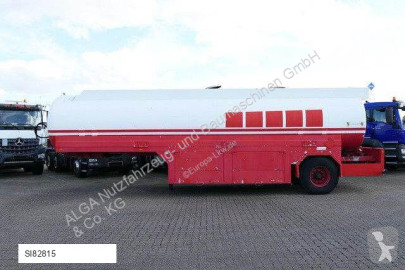 Semitrailer tank råolja Igeo