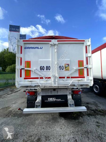 Semitrailer lastvagn bygg-anläggning Granalu ny