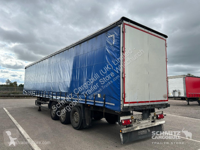 نصف مقطورة Schmitz Cargobull Curtainsider...