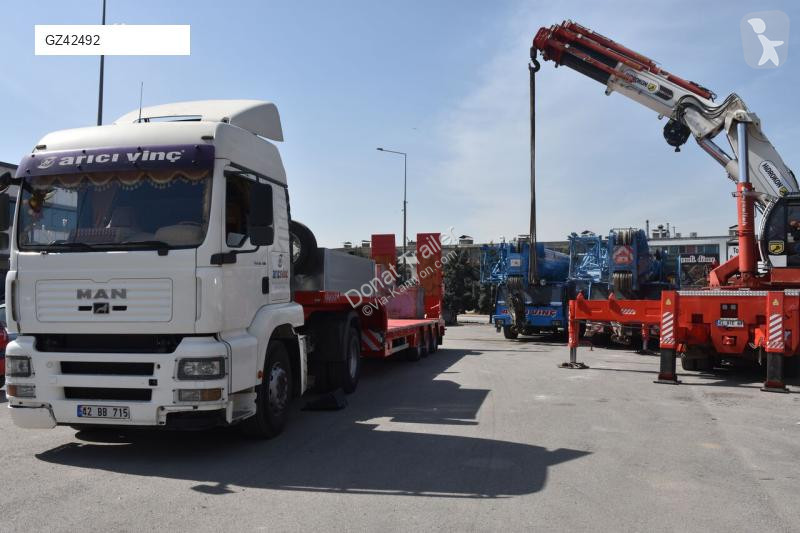 Semiremorca Donat 3 axle heavy duty lowbed