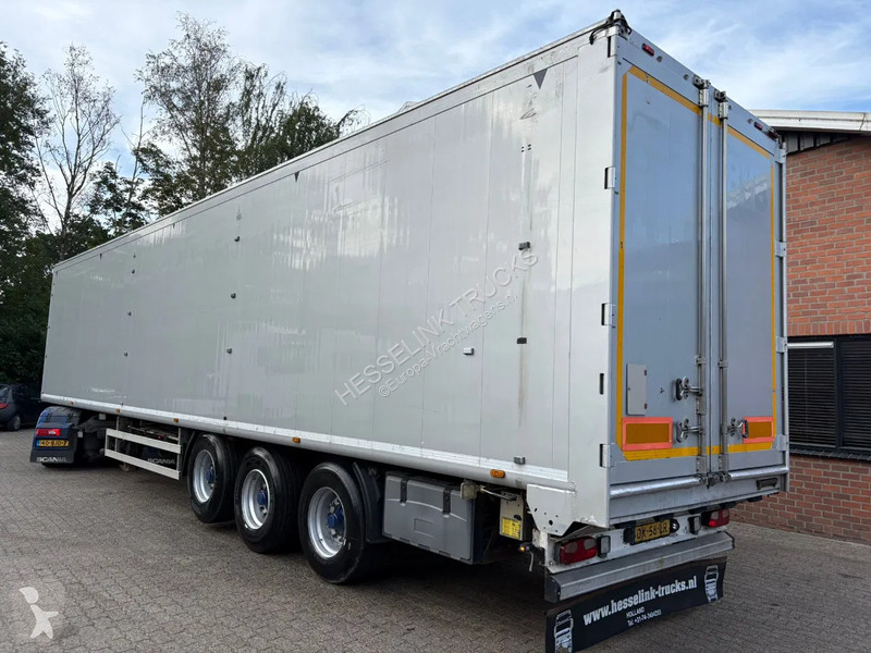Semi reboque Kraker trailers 92m3, Walking...