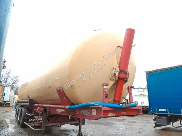 Semi reboque Spitzer Eurovrac- kippsilo  55 m3...