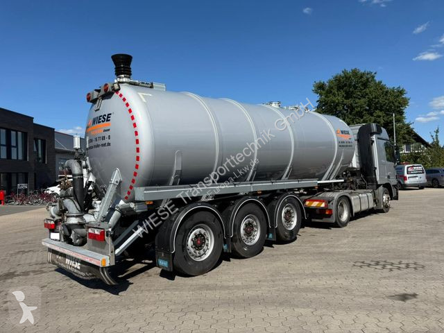 Semitrailer D-TEC Gülletankauflieger 30m³...