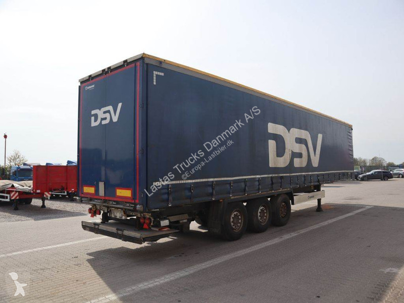 Semitrailer Krone 3 axle curtainside trailer