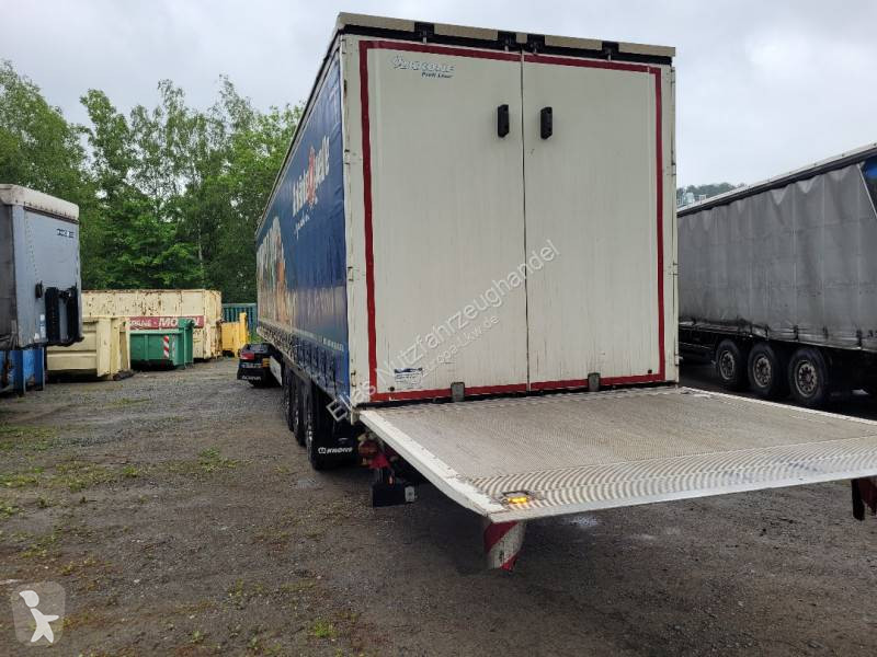 Semitrailer Krone SDP Getränke mit Ladebordwand