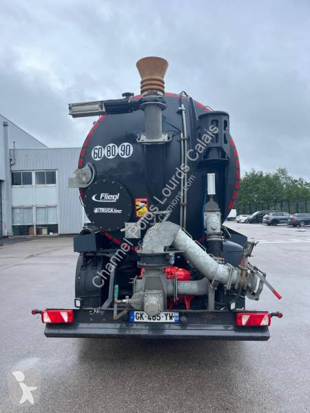Semitrailer Fliegl Citerne 30m3 essieu suiveur...