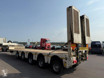 Semitrailer maskinbärare Nooteboom