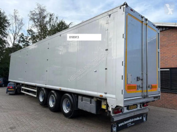 Semitrailer flak rörligt underlag Kraker trailers