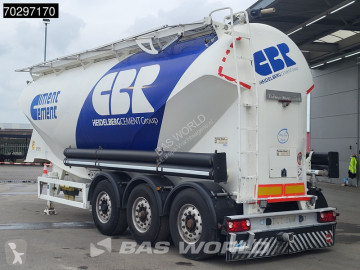 Tanker semi-trailer