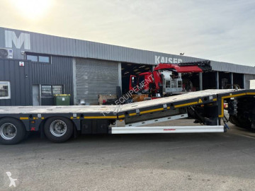 Semi remorque porte engins Kässbohrer neuve