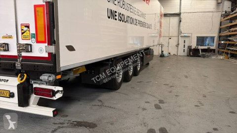 Semi remorque frigo mono température Kässbohrer neuve