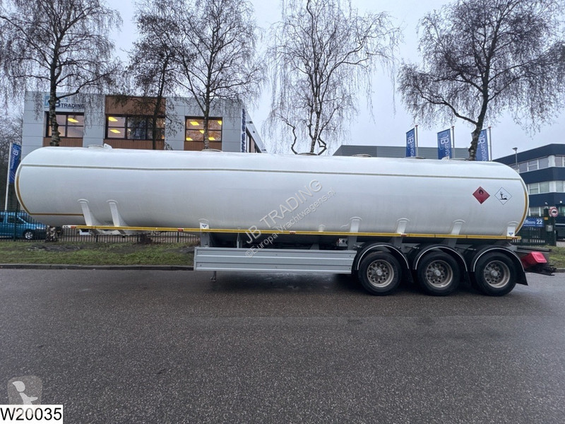 نصف مقطورة Willig Fuel 47.800 Liter, 6 Comp,...