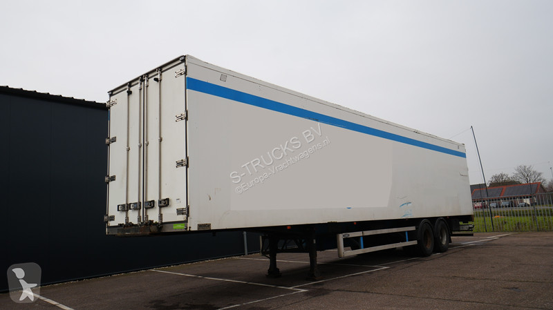 نصف مقطورة LAG Closed box trailer