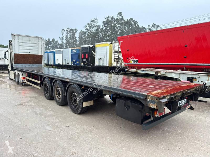 نصف مقطورة Fruehauf