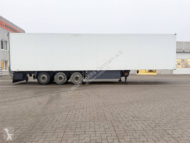 نصف مقطورة Schmitz Cargobull Refrigerated...
